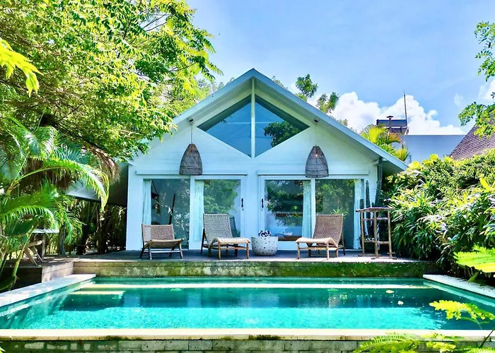 Light The Path Bali Villa *